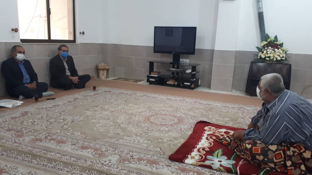 ديدار رئيس و معاون پارك علم و فناوري گلستان با يكي از آزادگان 8 سال دفاع مقدس