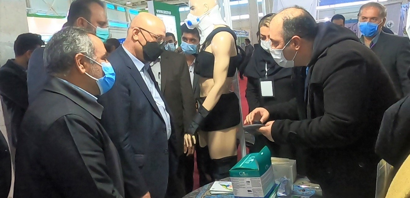 بازدید وزیر علوم از آخرین دستاوردهای واحدهای فناور غرفه پارک علم و فناوری گلستان