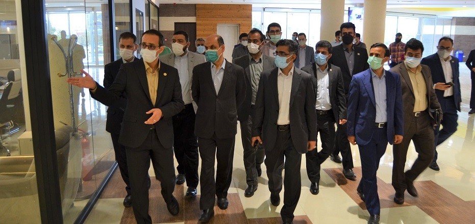 گزارش تصویری بازدید استاندار گلستان به اتفاق مدیرعامل ایرانسل از کارخانه نوآوری گرگان