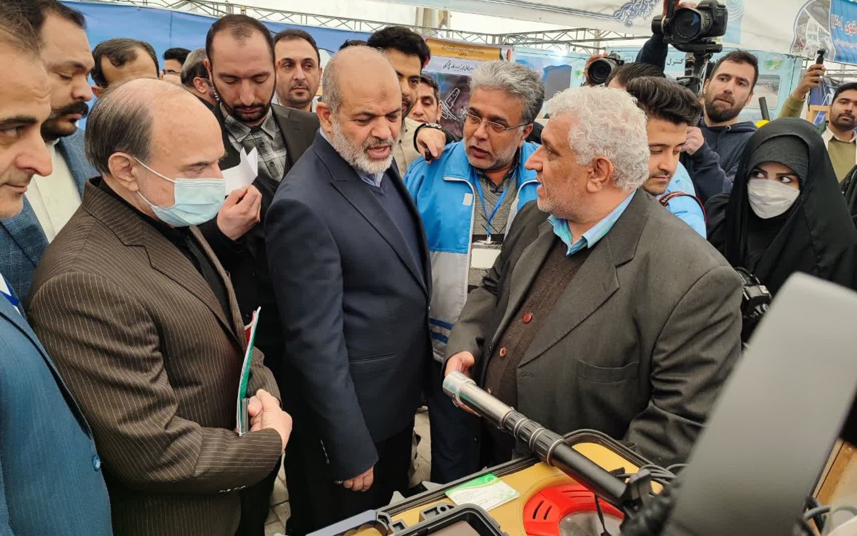 وزیر کشور از دستاوردهای شرکتهای دانشبنیان پارک گلستان بازدید کرد