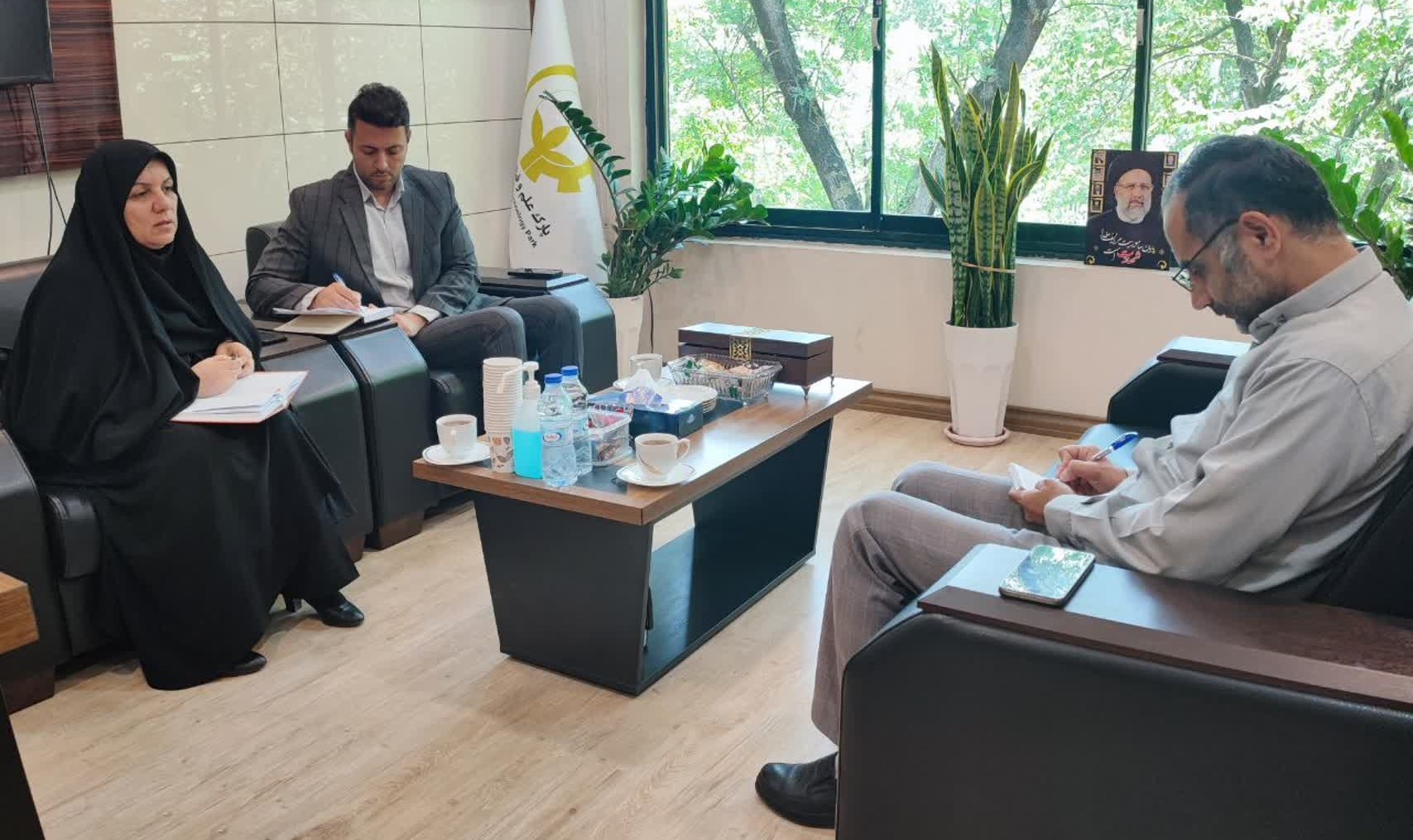 رییس پارک علم و فناوری گلستان با مدیرکل کانون پرورش فکری کودکان و نوجوانان استان دیدار کرد