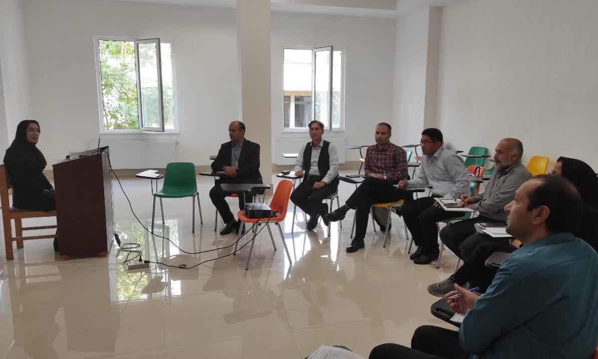 کارگاه آموزشی ( فرآیند ثبت اختراع ) با تدریس سرکارخانم انتظاری برگزار گردید
